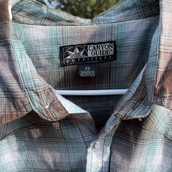 Mens (2X) CANYON GUIDE OUTFITTERS SLEEVELESS SNAP UP COLLAR SHIRT - Picture 6 of 10